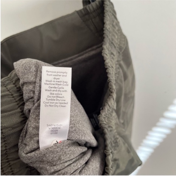 Athleta Brooklyn Lined Jogger pants green olive camo lux relaxed fit stretch - Picture 7 of 8